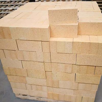 High alumina refractory bricks